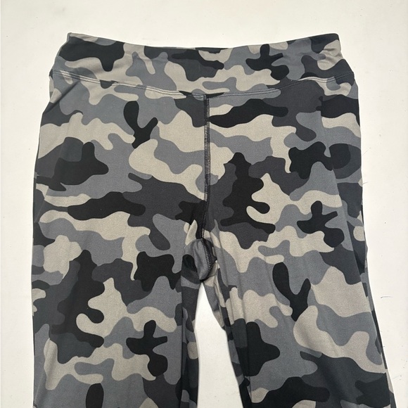 New Directions Women’s Black and Gray Leggings Set - Picture 3 of 13